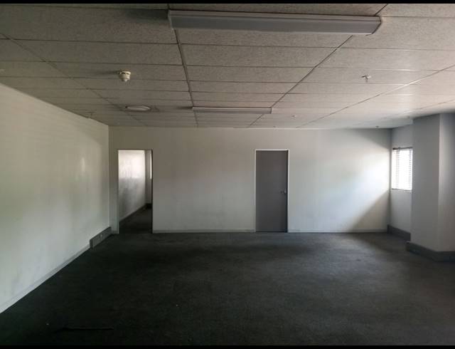 7,739M² WAREHOUSE TO LET IN RIETFONTEIN